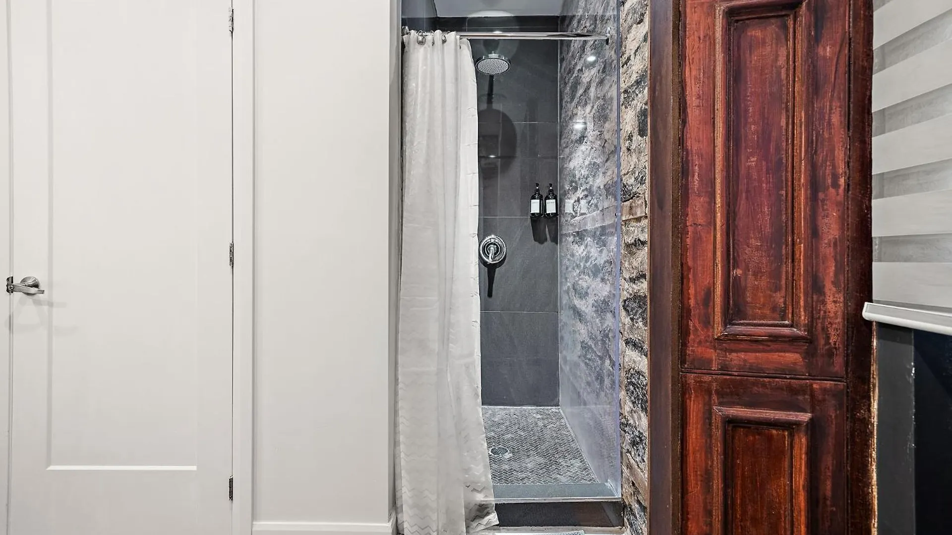 The Ontario Loft Suites Montreal Kanada