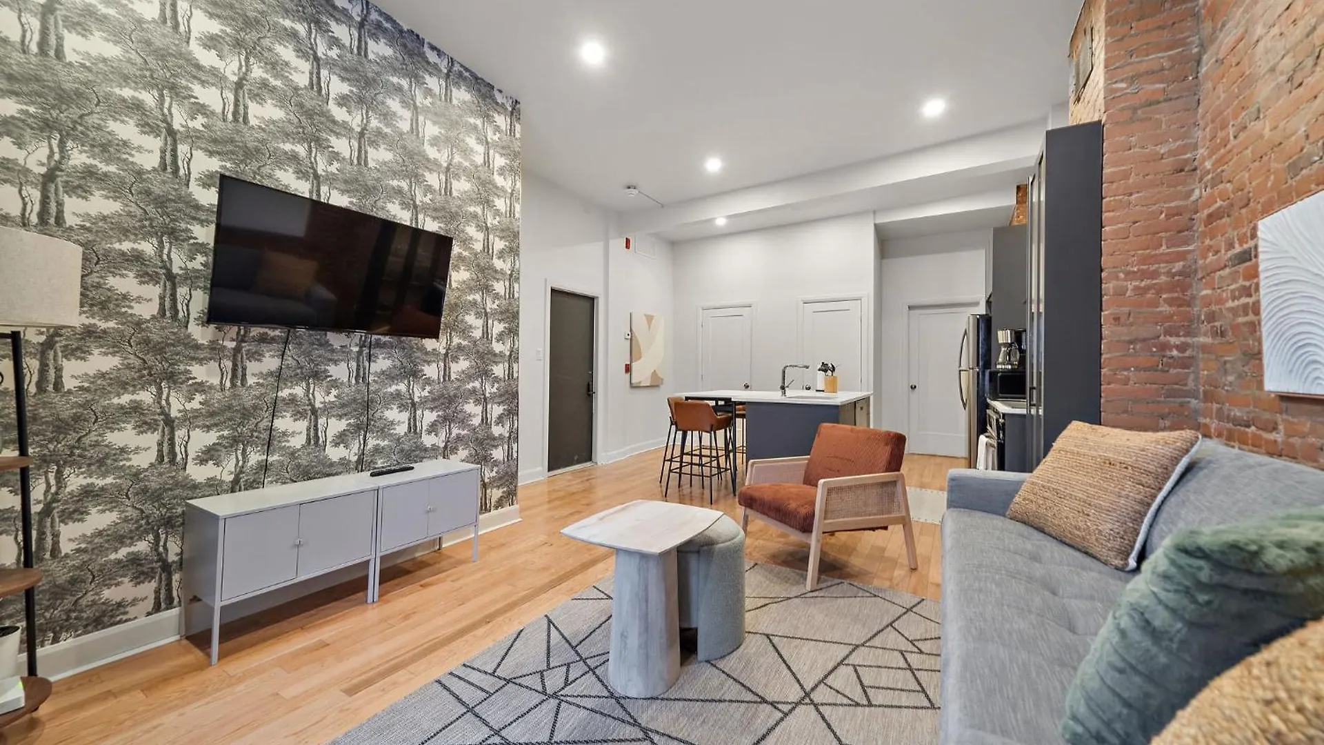Kontakt z The Ontario Loft Suites